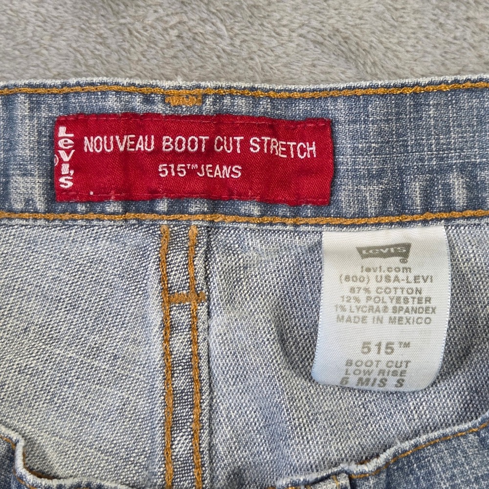 Levis 515 Nouveau Boot Cut Stretch Jeans Womens 6 Short Light Wash Blue Low Rise - Picture 6 of 8